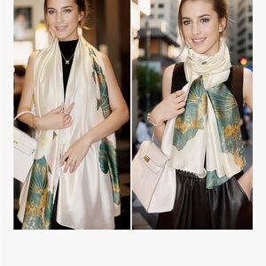 Vimate Elegant Floral Silk Scarf